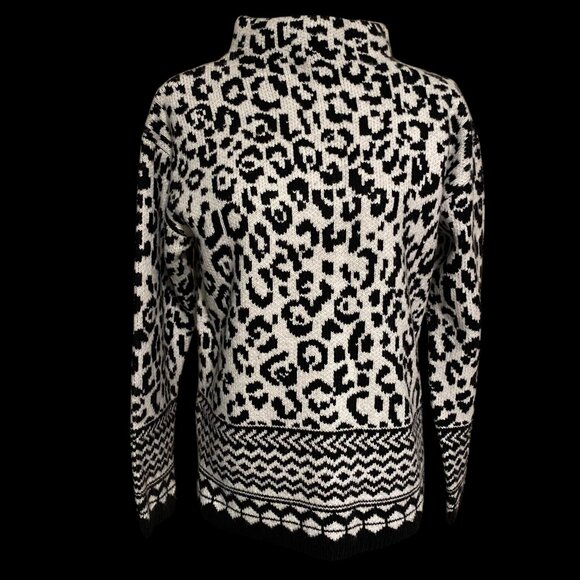 Ann Taylor Black and White Leopard Print Mock Neck Sweater Size Medium - Picture 1 of 6